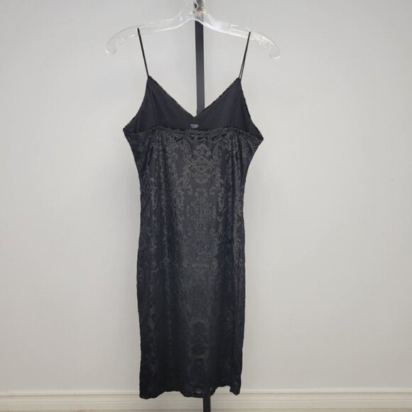 𝅺Revamped  Velvety Dress - Picture 4 of 6